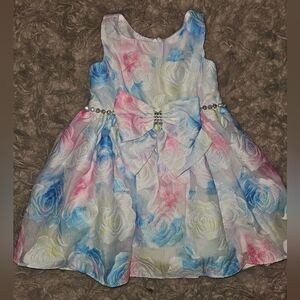 Like New Bonnie Jean Girls Pastel Flowers with Crystals and Bow Dress 2T